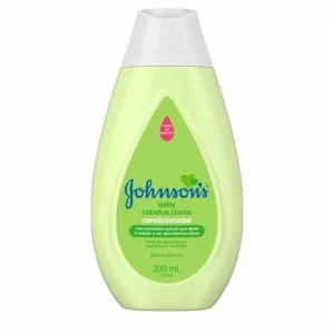 Condicionador Para Bebês Johnson’s Baby Cabelos Claros 200ml Com Camomila Natural Livre De Parabenos Sulfatos E Corantes